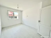Duplex Modern in Mosnita Noua | 4 Camere, 3 Parcari, Zona Eu 