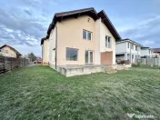 Duplex cu 3 camere - 116 mp utili si teren de 443 mp - Mosni 