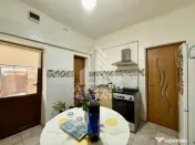 Apartament cu 2 camere si curte de vanzare in Complexul Studentesc 