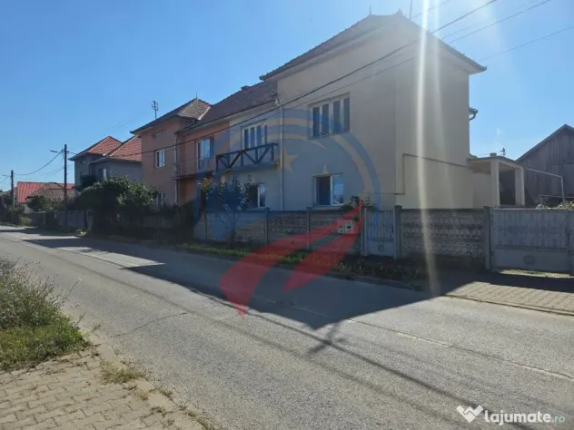 Casăde vânzare, 217 mp, teren 366 mp, zonă centrală Luduș - Ludus (Mures)