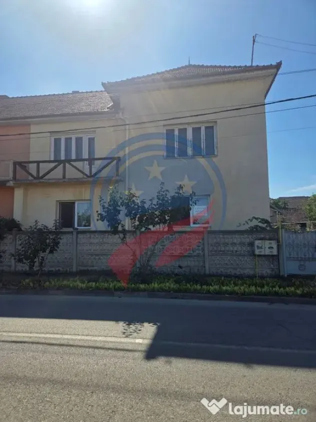 Casăde vânzare, 217 mp, teren 366 mp, zonă centrală Luduș - Ludus (Mures)