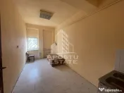 Spatiu comercial 1050 mp si 812 mp teren, in zona Sagului. 