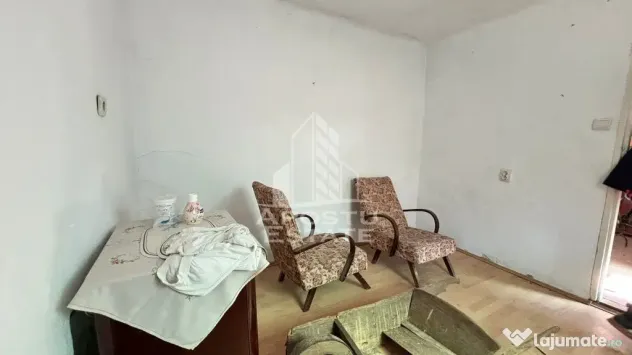 Casa 4 camere Ciarda Timisoara, 700 mp teren, necesita renovare - Timisoara (Timis)
