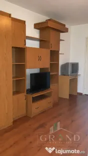 Garsonieră cu balcon | Etaj 1 | Centrală proprie | Bucegi/ 