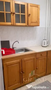 Garsonieră cu balcon | Etaj 1 | Centrală proprie | Bucegi/ 