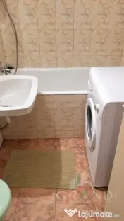 Garsonieră cu balcon | Etaj 1 | Centrală proprie | Bucegi/ 