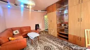 Apartament de vanzare cu 3 camere, etaj intermediar, zona Dacia 
