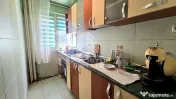 Apartament de vanzare cu 3 camere, etaj intermediar, zona Dacia 