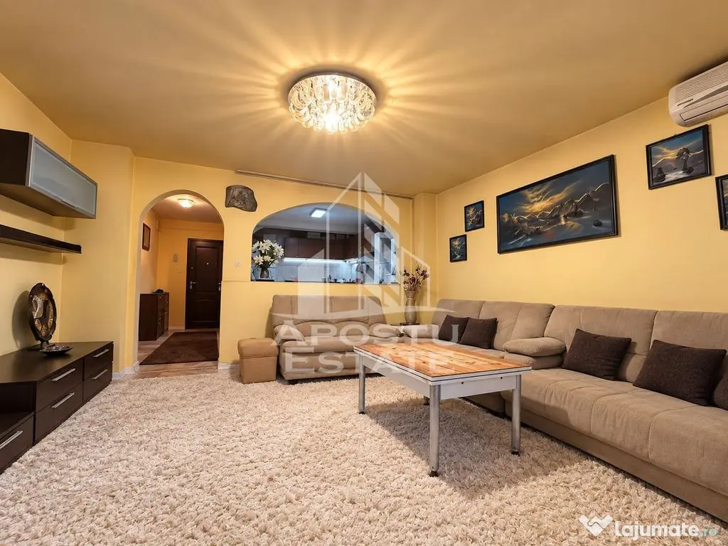 Apartament cu 3 camere, 2 bai, 2 balcoane, zona Vladeasa - Timisoara (Timis)