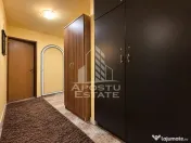 Apartament cu 3 camere, 2 bai, 2 balcoane, zona Vladeasa 