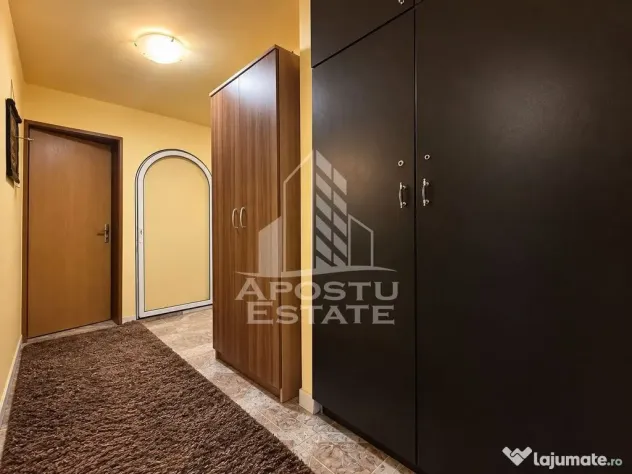 Apartament cu 3 camere, 2 bai, 2 balcoane, zona Vladeasa - Timisoara (Timis)
