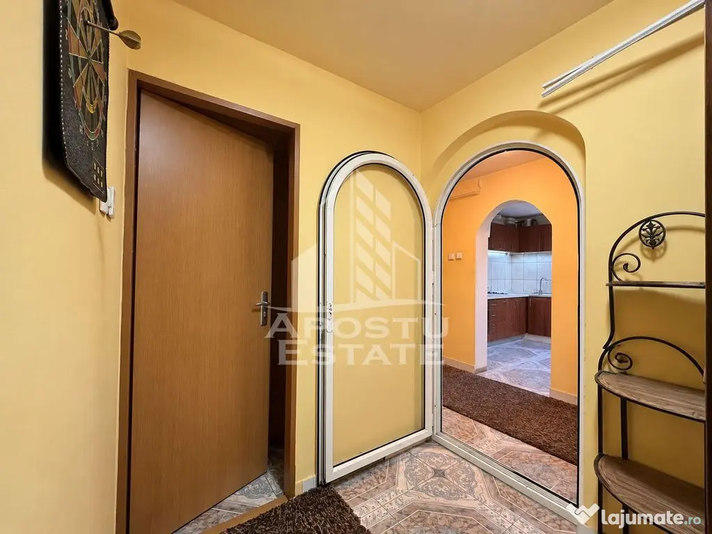 Apartament cu 3 camere, 2 bai, 2 balcoane, zona Vladeasa - Timisoara (Timis)