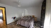 Casa insiruita,4 camere,2 bai,mobilata,Dumbravita 