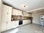 Casa 4 camere de vanzare, 2 bai, teren 535 Mp, Mosnita Noua 