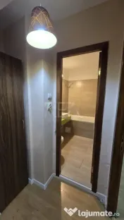 4 camere Teiul Doamnei, et. 2, an 1982, 85 mp, renovat