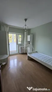 4 camere Teiul Doamnei, et. 2, an 1982, 85 mp, renovat