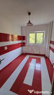 4 camere Teiul Doamnei, et. 2, an 1982, 85 mp, renovat
