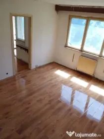 Apartament 2 camere, 39 mp, zona Bulevardul Decebal