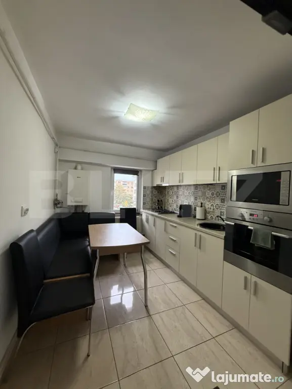 Apartament 3 camere, 76 mp, zona Centrală - Targu Jiu (Gorj)
