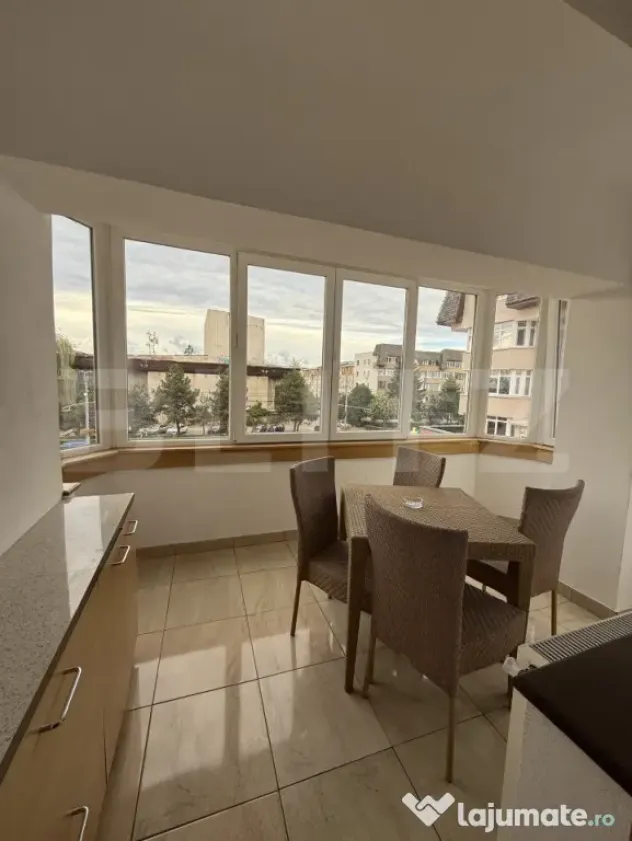 Apartament 3 camere, 76 mp, zona Centrală - Targu Jiu (Gorj)