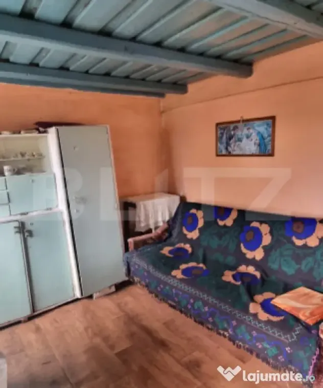 Casa cu doua corpuri,curte si gradina - Boian (Cluj)