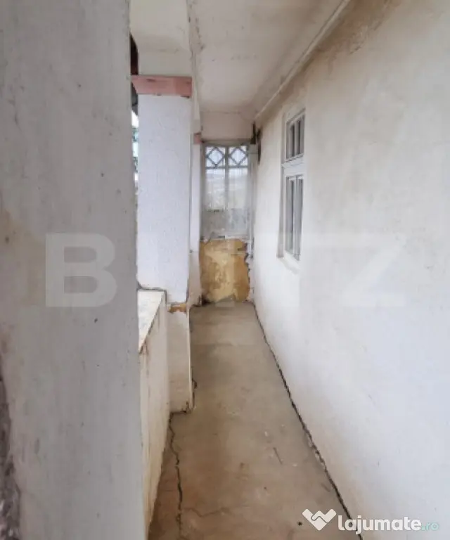 Casa cu doua corpuri,curte si gradina - Boian (Cluj)