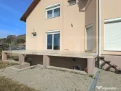 Vilă Deosebită S+P+M | Teren Generos 3.100 mp | Turda, Clu 