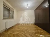 Apartament 4 camere,zona Malul Muresului