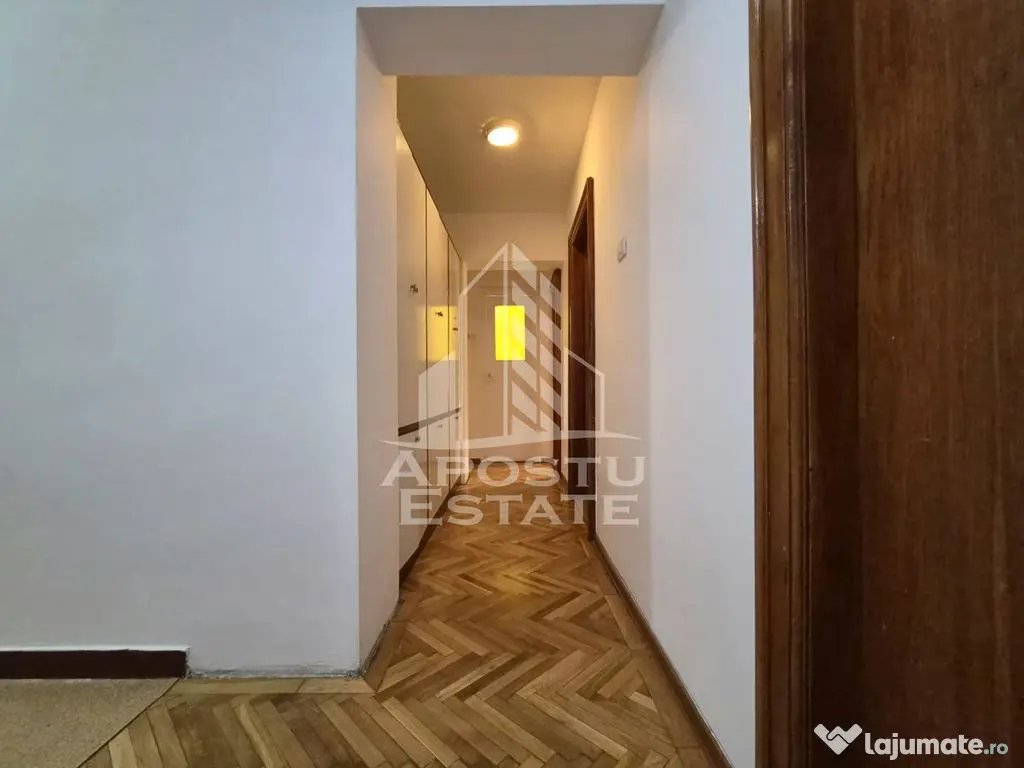 Apartament 4 camere,zona Malul Muresului - Arad (Arad)