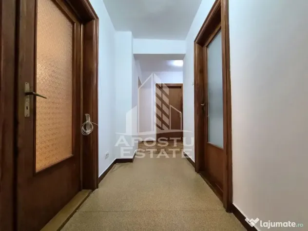 Apartament 4 camere,zona Malul Muresului - Arad (Arad)