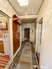 Apartament cu 3 camere decomandat,64 mp, etaj intermediar.zo 