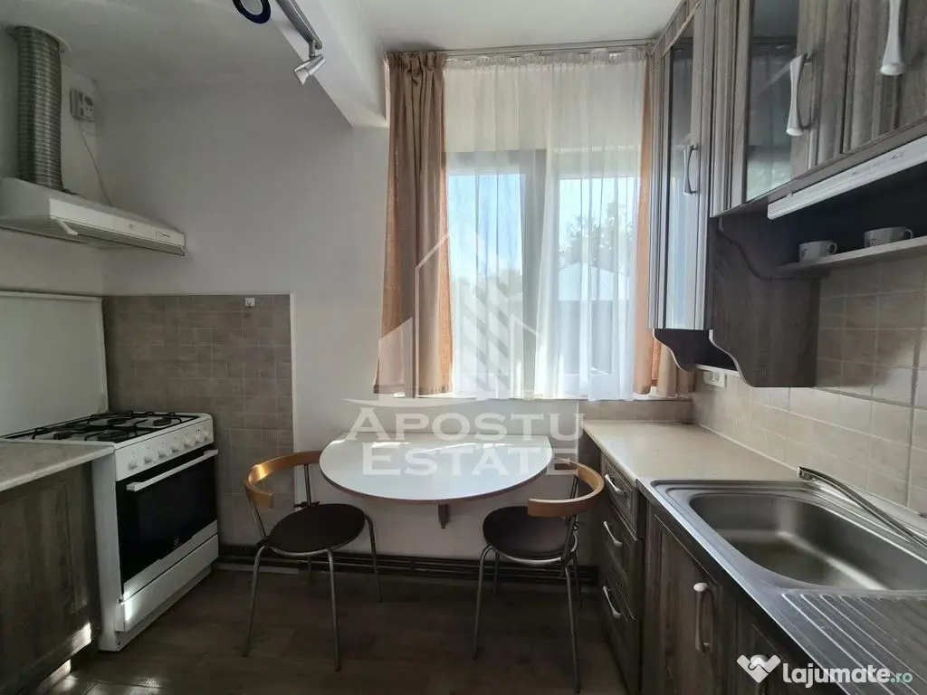 Casa cu doua apartamente,zona Gradiste - Arad (Arad)