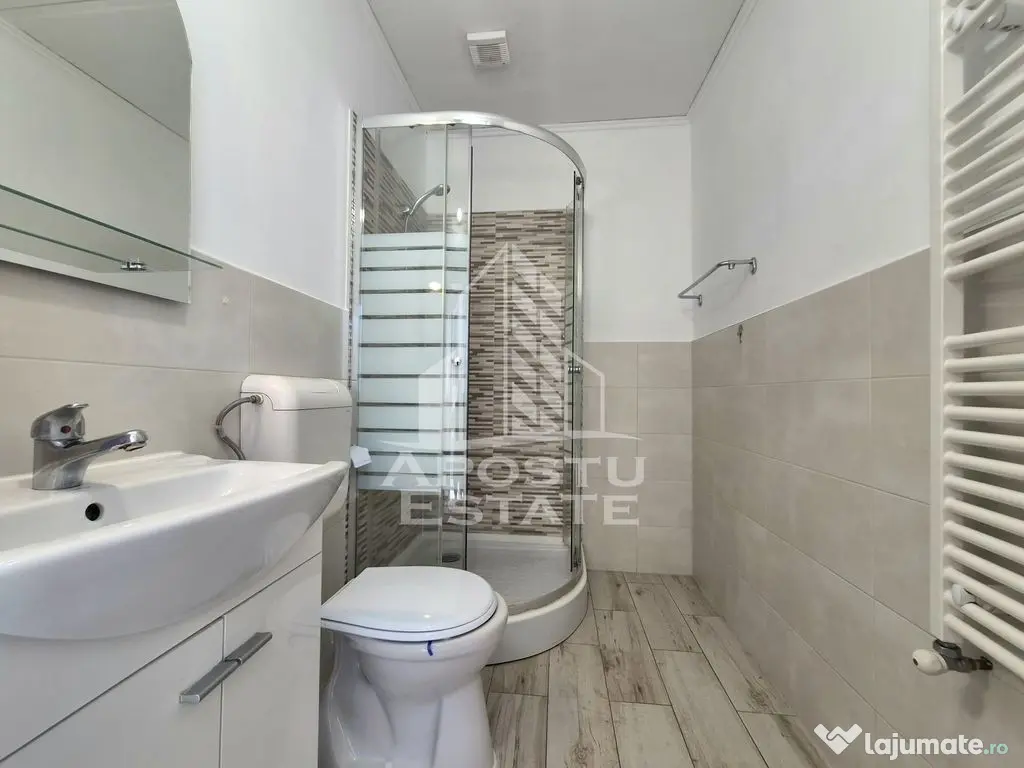 Casa cu doua apartamente,zona Gradiste - Arad (Arad)