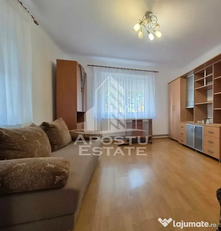Casa cu doua apartamente,zona Gradiste - Arad (Arad)