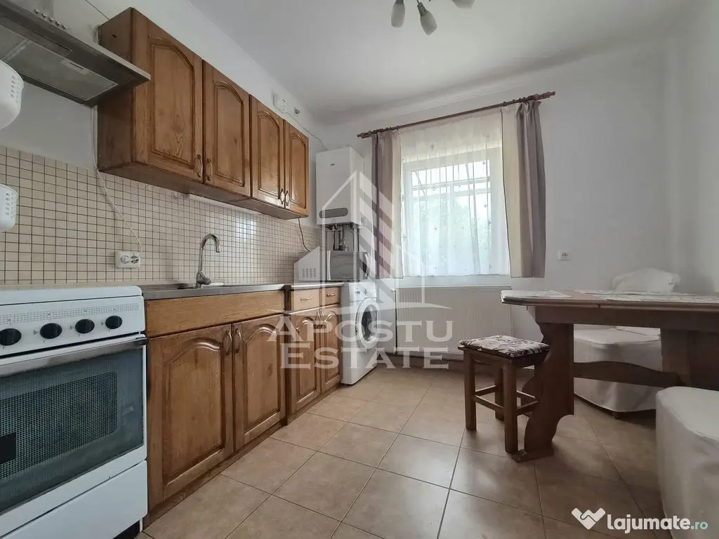 Casa cu doua apartamente,zona Gradiste - Arad (Arad)