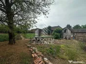 Teren cu casa de vanzare in Zimandu Nou