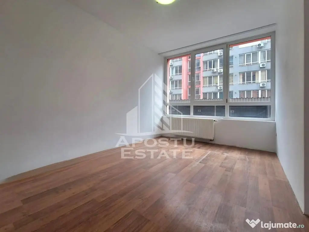 Spatiu de birou, 50 mp utili, zona Uta - Arad (Arad)