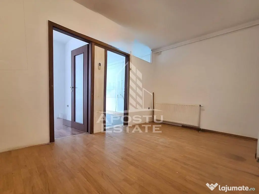 Spatiu de birou, 50 mp utili, zona Uta - Arad (Arad)