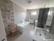Apartament cu mansardă, 2 dormitoare, renovat, în Biled. 