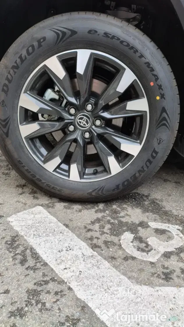 Vand 4 anvelope tip DUNLOP SPORT e.MAXX .