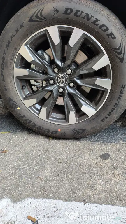 Vand 4 anvelope tip DUNLOP SPORT e.MAXX .