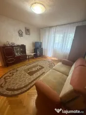 Apartament cu 3 camere, 54 mp, semidecomandat, et 2, zona Cr