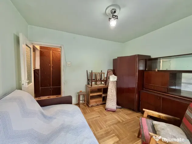 Apartament 4 camere, decomandat, etaj 1, zona Dambovita - Timisoara (Timis)