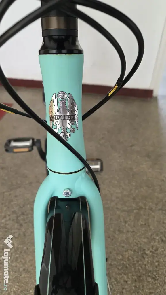 Bicicletă Bianchi aproape nouă