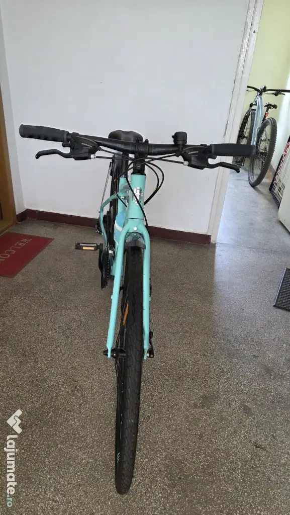 Bicicletă Bianchi aproape nouă