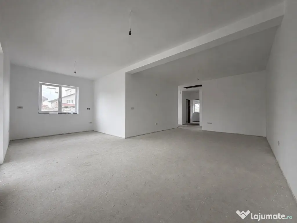 Duplex cu 4 camere, 96 mp utili, 16 mp terasa, 370 mp teren - Sag (Timis)
