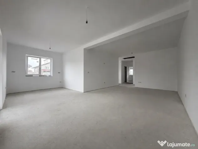 Duplex cu 4 camere, 96 mp utili, 16 mp terasa, 370 mp teren - Sag (Timis)