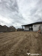Duplex cu 4 camere, 96 mp utili, 16 mp terasa, 370 mp teren 