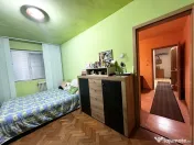 Apartament 3 camere, etaj 3, 50 mp - zona Calea Sagului