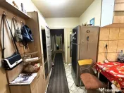 Apartament 3 camere, etaj 3, 50 mp - zona Calea Sagului